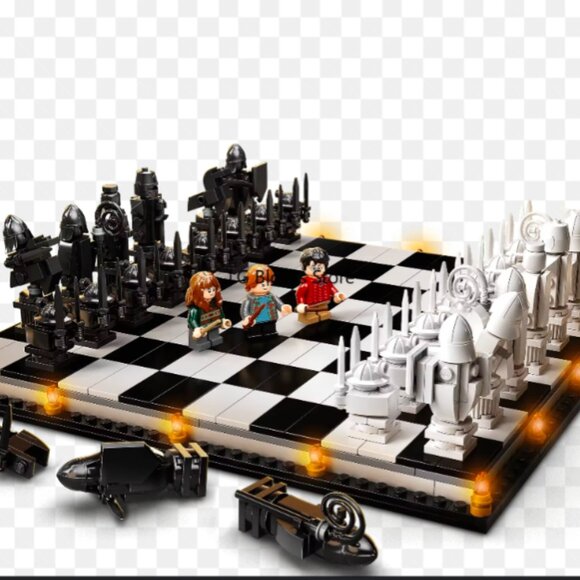 LEGO 76392 Harry Potter Philosopher's Stone Wizard's Chess New Factory Sealed - Picture 2 of 2